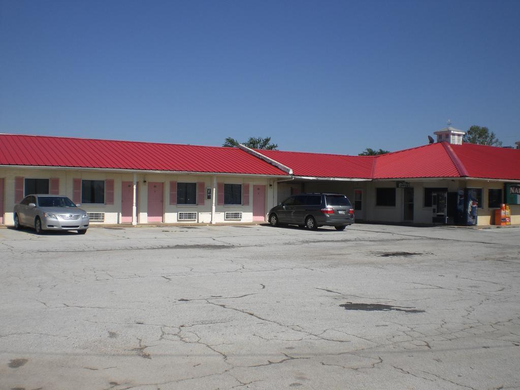 Super 7 Inn-Siloam Springs Bagian luar foto